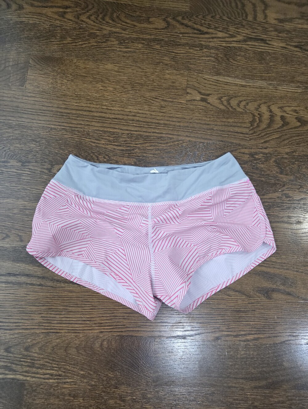 Rabbit Women's Pink Patterned Active Shorts with Gray Waistband Sz.M